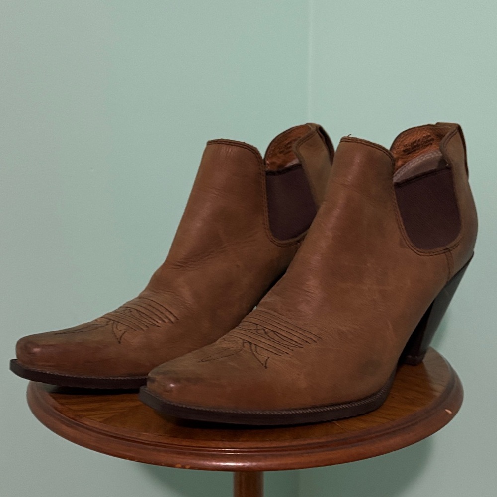Twisted Brown Ankle Booties